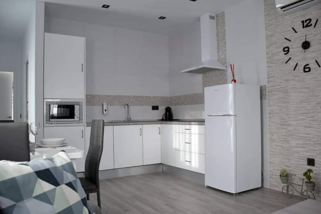 Alojamientos Lola, Suite Con Jacuzzi Benalup-Casas Viejas Exteriör bild
